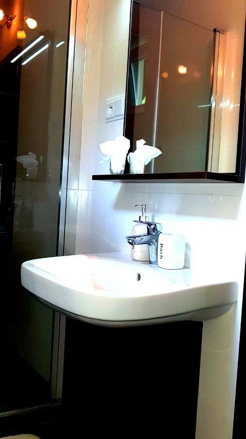 Pizzeria Alzbetka Hotel Strecno Bagian luar foto